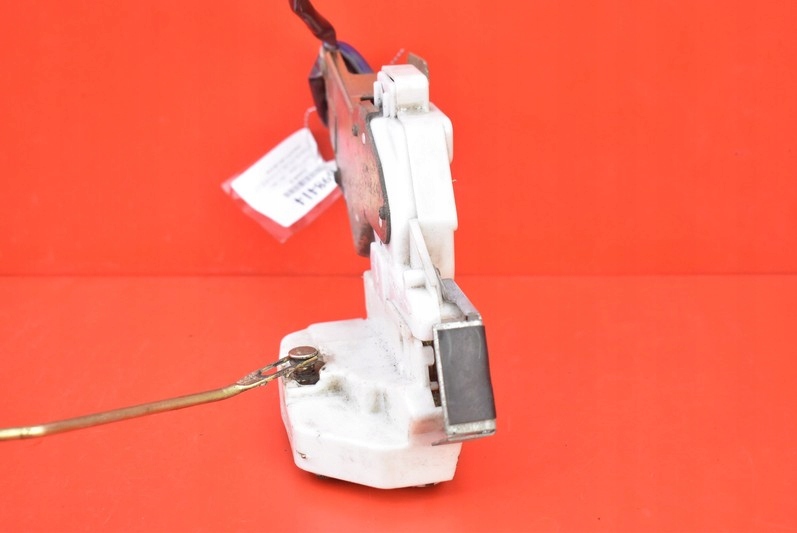 фото №4, Замок дверь левый задняя задний suzuki liana sedan 01-04