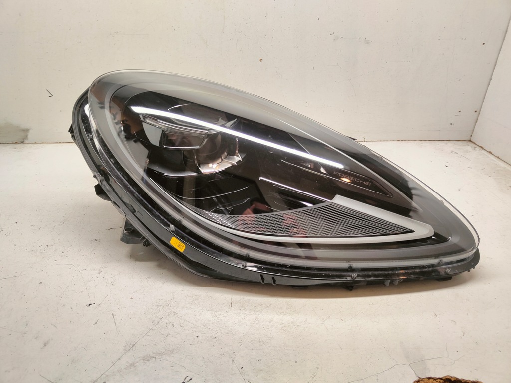 фото №1, Porsche macan lift full led лампа правий перед 95b941016j