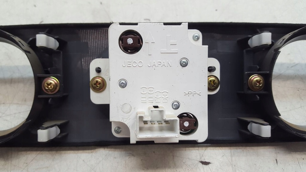 фото №9, Декори накладки панелі консолі outlander i