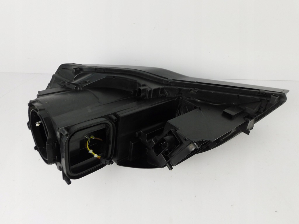 фото №12, Audi r8 420 лампа права ксенон led 420941004