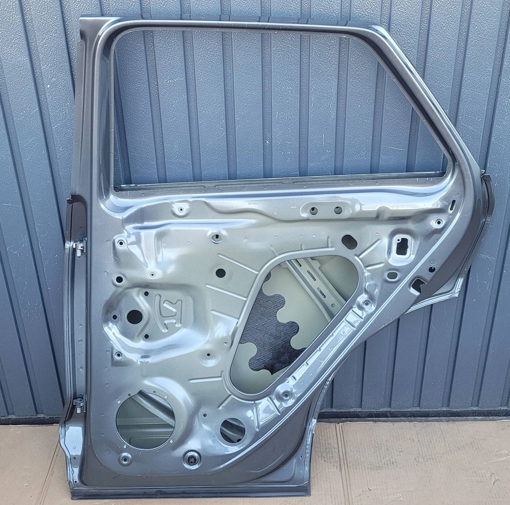 фото №8, Vw t-roc troc 17 2ga833312l дверь задняя задние правое fv