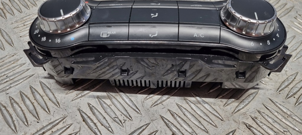 фото №9, Mercedes w117 w246 панель блок керування кондиціонера a2469008215