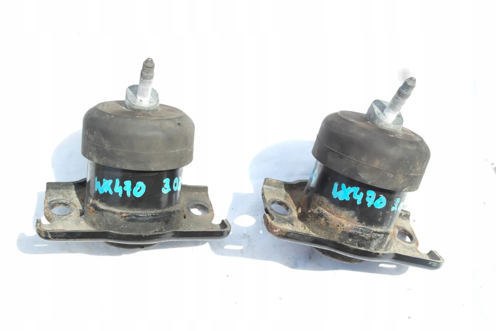 фото №1, Mercedes-benz w470 2017 подушки безпеки двигуна подушка 3.0 cdi