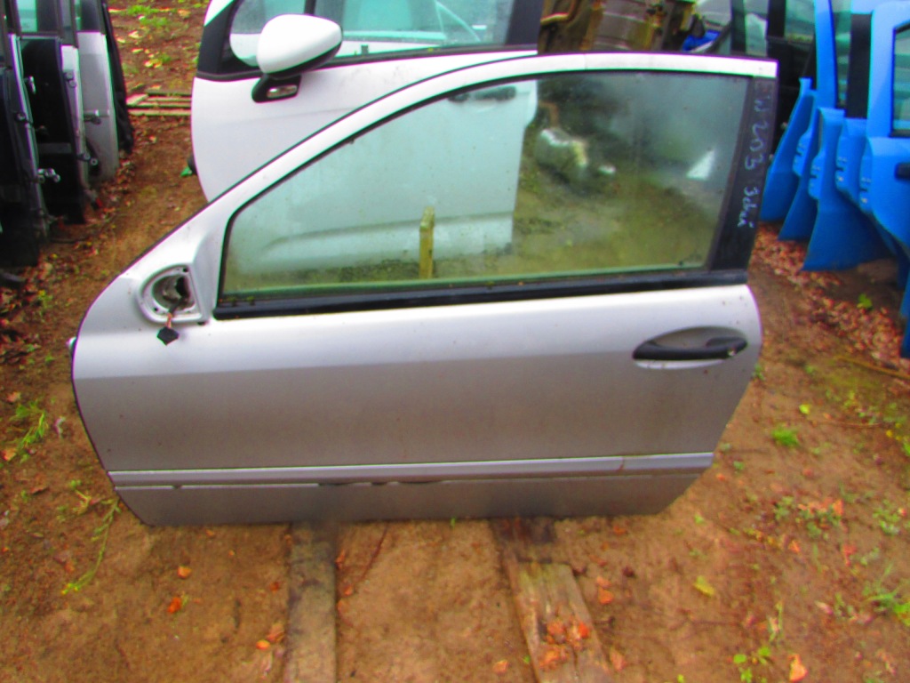 фото №1, Двері лівий перед передні mercedes w203 3d