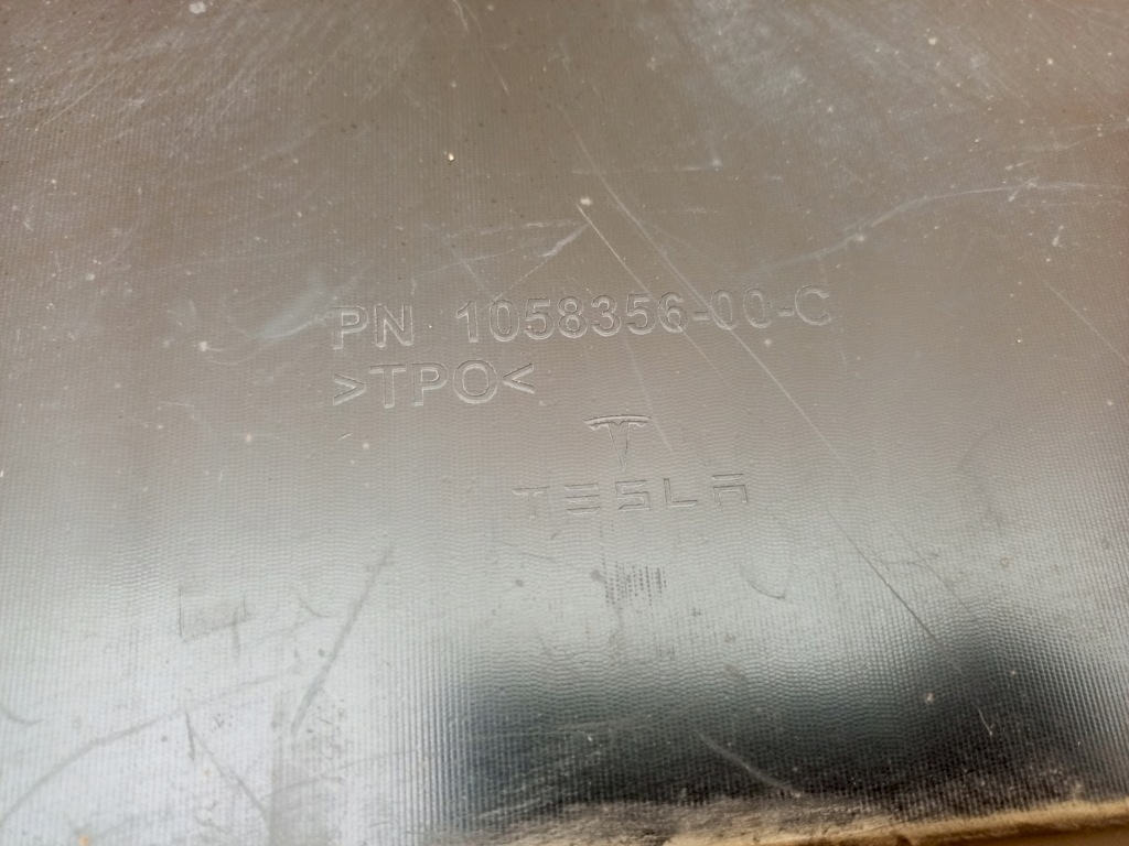 фото №12, Tesla model x 2016- спойлер дифузор накладка бампера задня 1058356-00-c