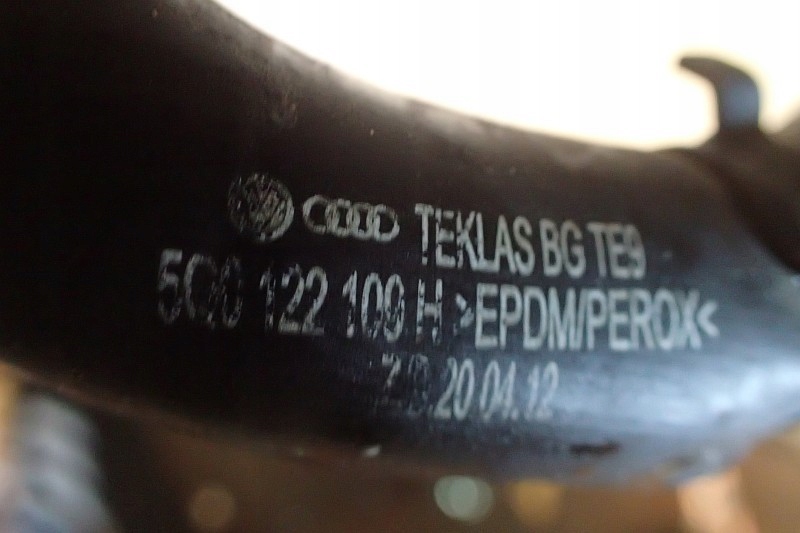 фото №4, Vw golf vii трубка wody 5q0122100h