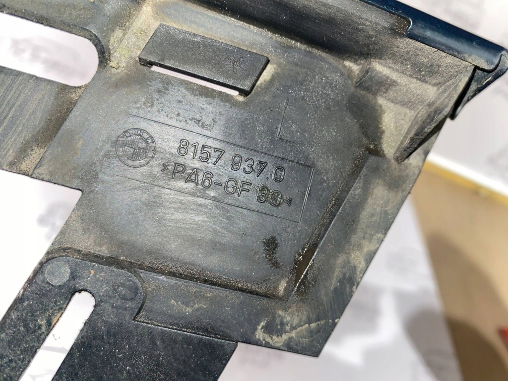 Bmw 7 e38 1995 молдинг накладка на фару под фара левая перед 8157937 Недорого