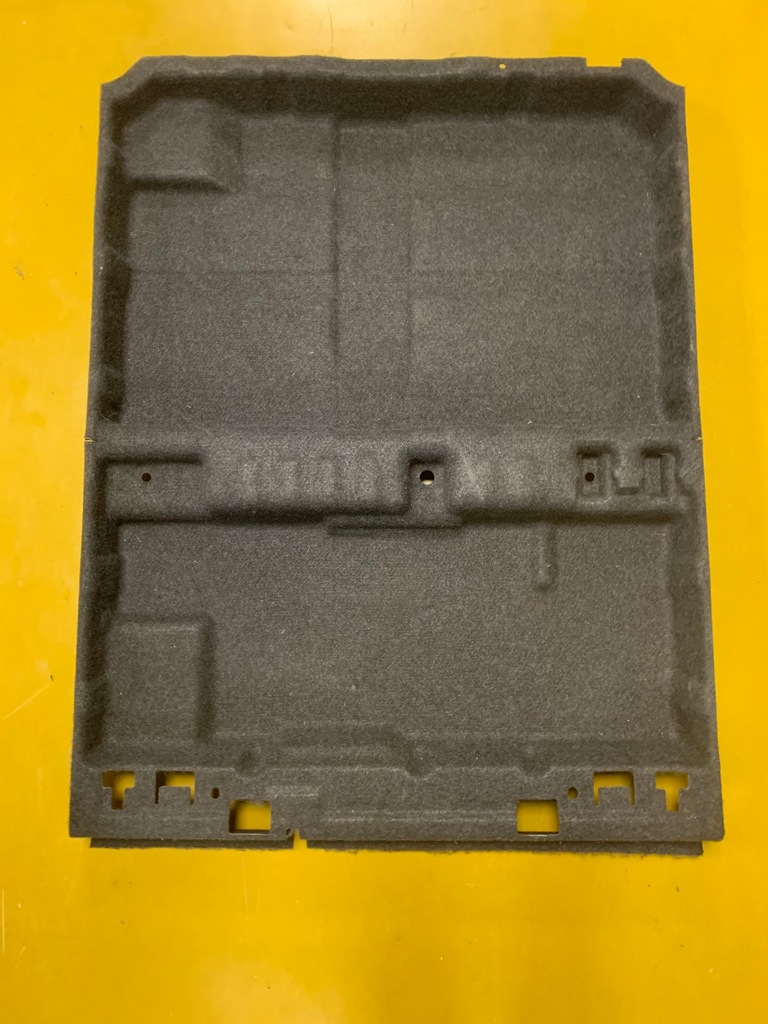 фото №1, Ниша пол полка бардачок багажника bmw f11