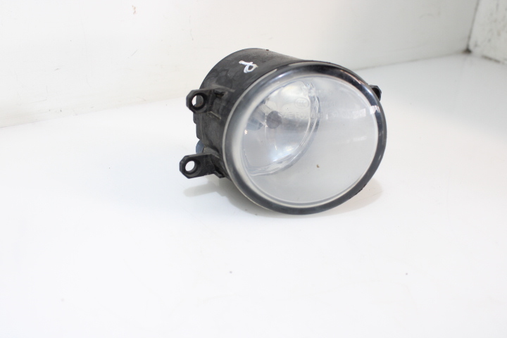фото №1, Противотуманная фара правый toyota avensis ii t25