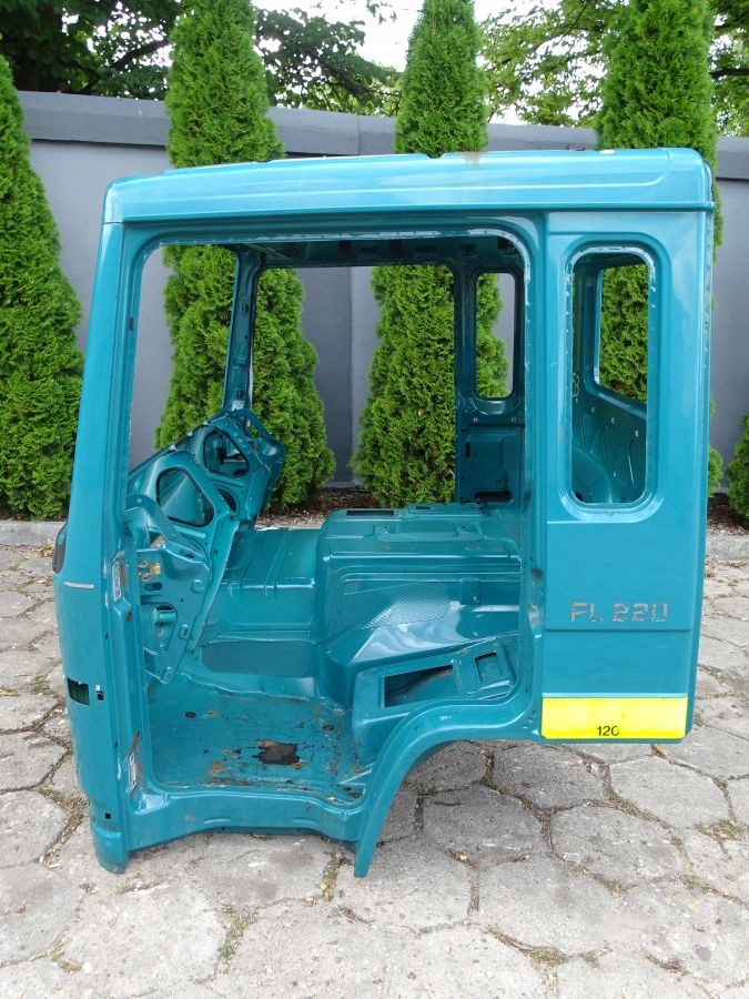 фото №1, Volvo fl6 00-06 обшивка левая bok порог