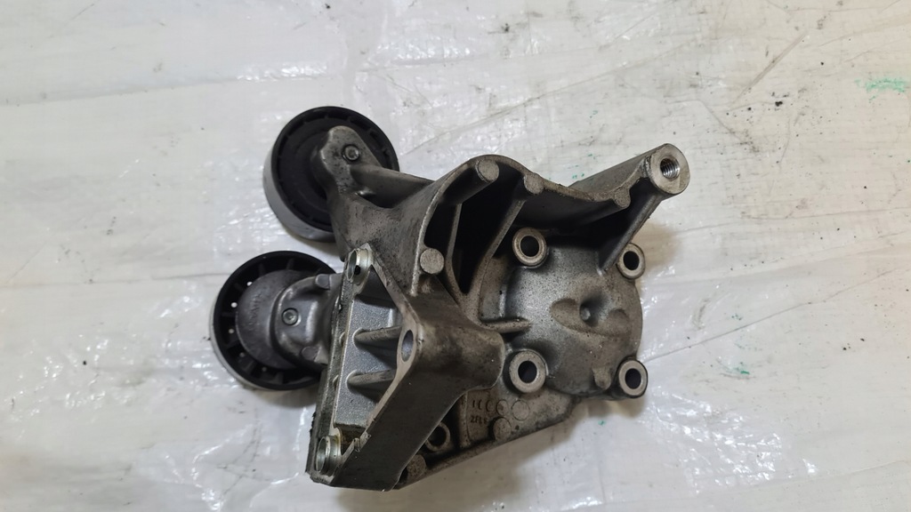 фото №1, Iveco daily 14- кронштейн насоса усилителя 200000019