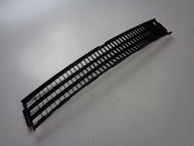 фото №1, Решітка бампера перед renault laguna iii 2007-2013