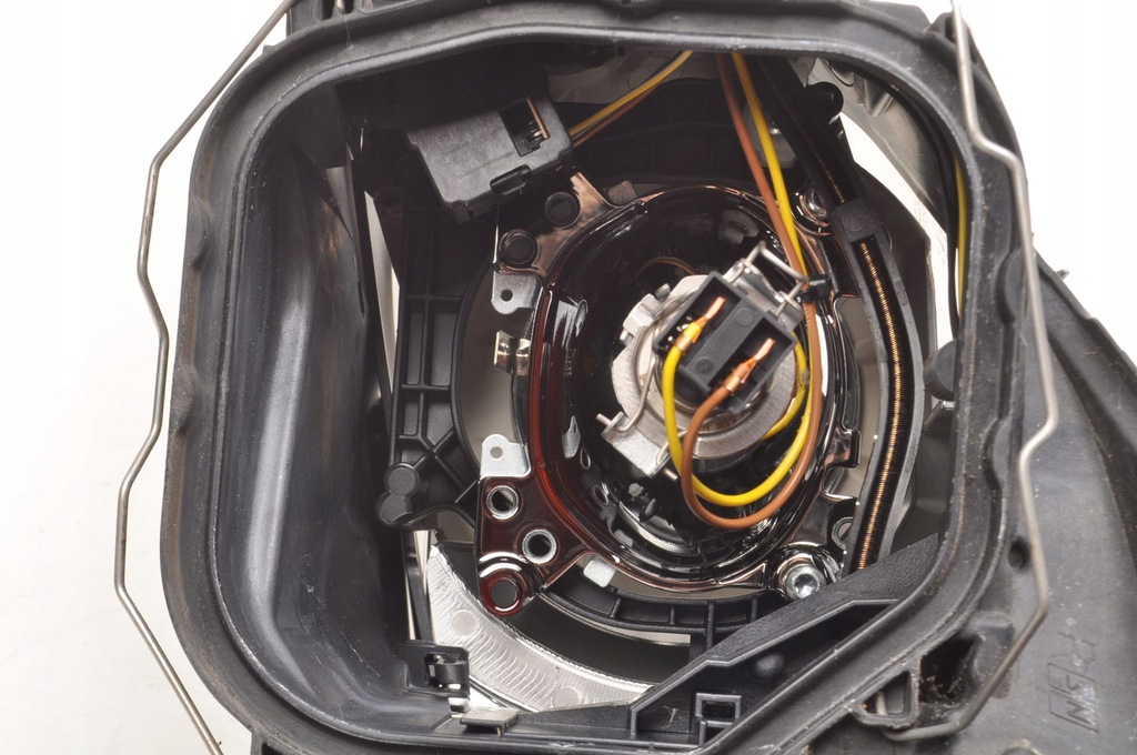 фото №11, Volvo c30 лампа права передня правий перед lift europa 31299821