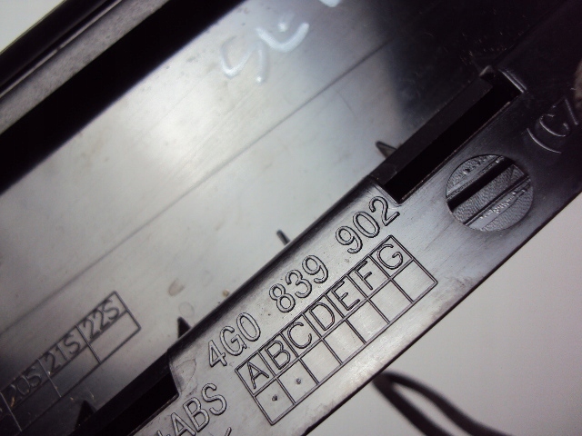 фото №5, Молдинг дверь правый задняя audi a6 c7