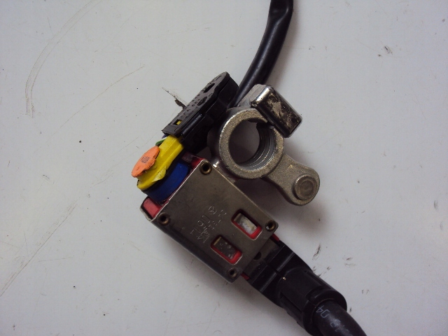 Клема pirotechnicza mercedes w212 lift 2.2 cdi Доставка