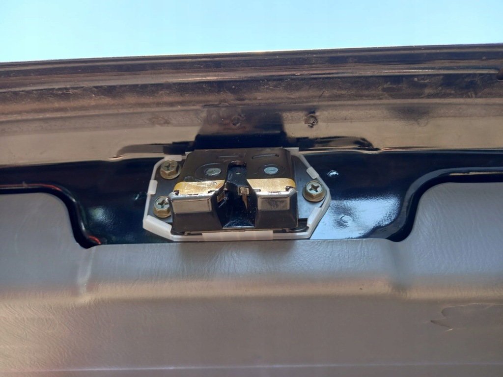 фото №5, Крышка багажника багажника задняя suzuki ignis 3d 2002r z5j