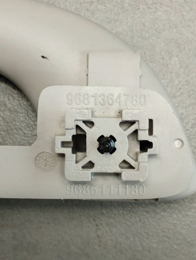 фото №2, Peugeot 3008 i ручка потолочный 9686111180