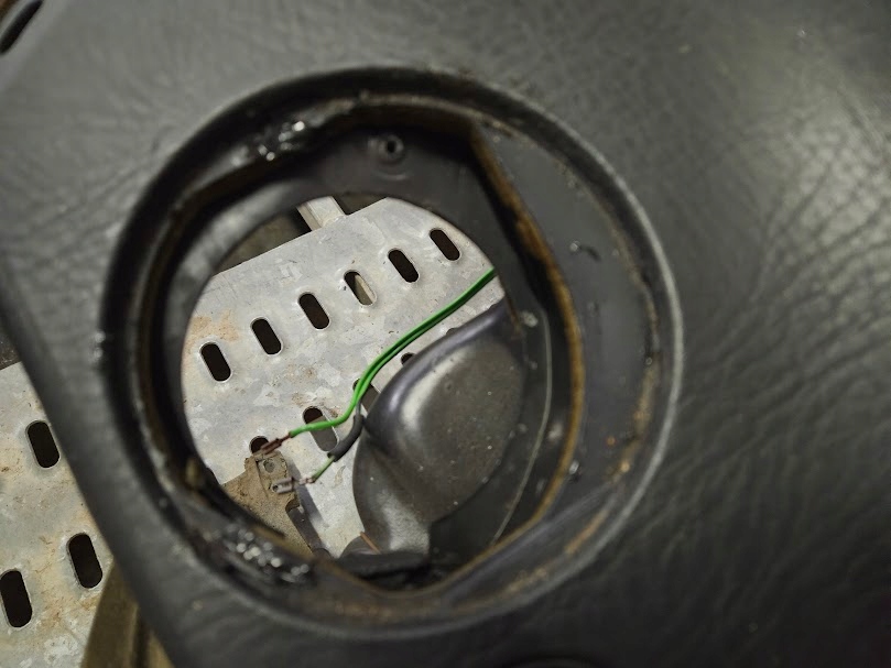 фото №6, Приборная панель приборная консоль приборная панель каркас audi 80