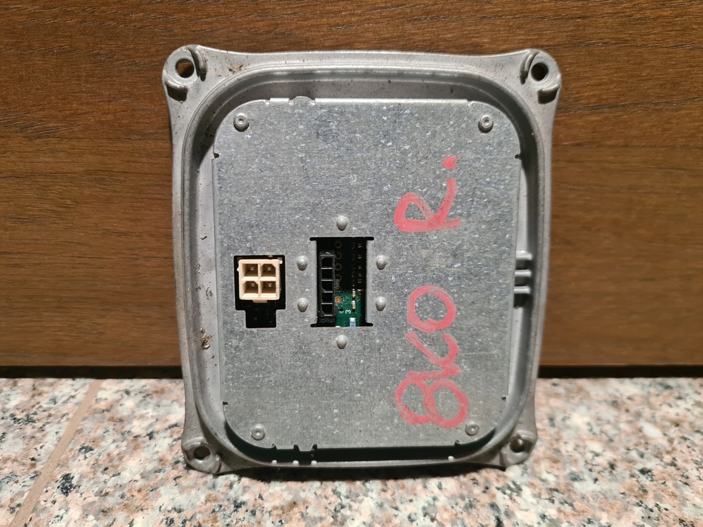 фото №2, Модуль led audi a4 8k0