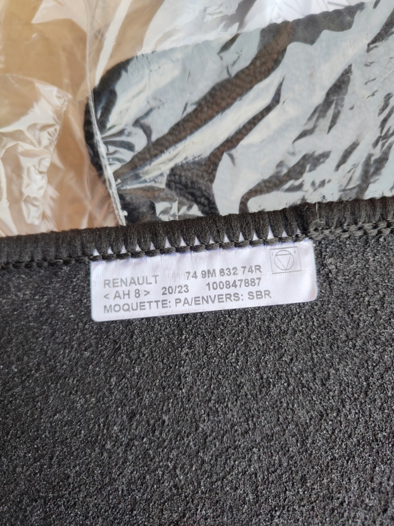 Килимки велюрові renault austral e-tech hybrid нове оригінал комплект Ціна