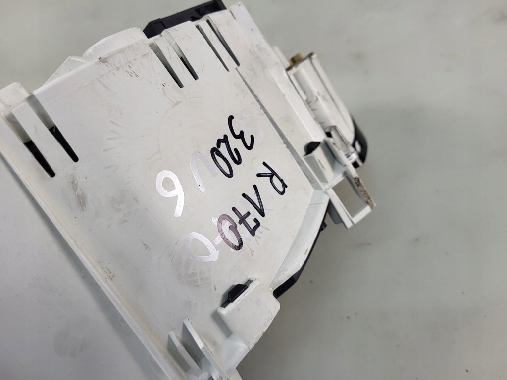 фото №9, Mercedes slk 320 r170 lift 3.2 v6 автоматическая коробка передач счетчик приборы спидометр uk