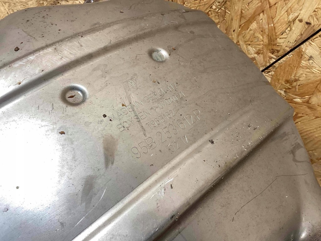 фото №8, Гаситель выхлоп правый porsche macan 3.0 95b253612p