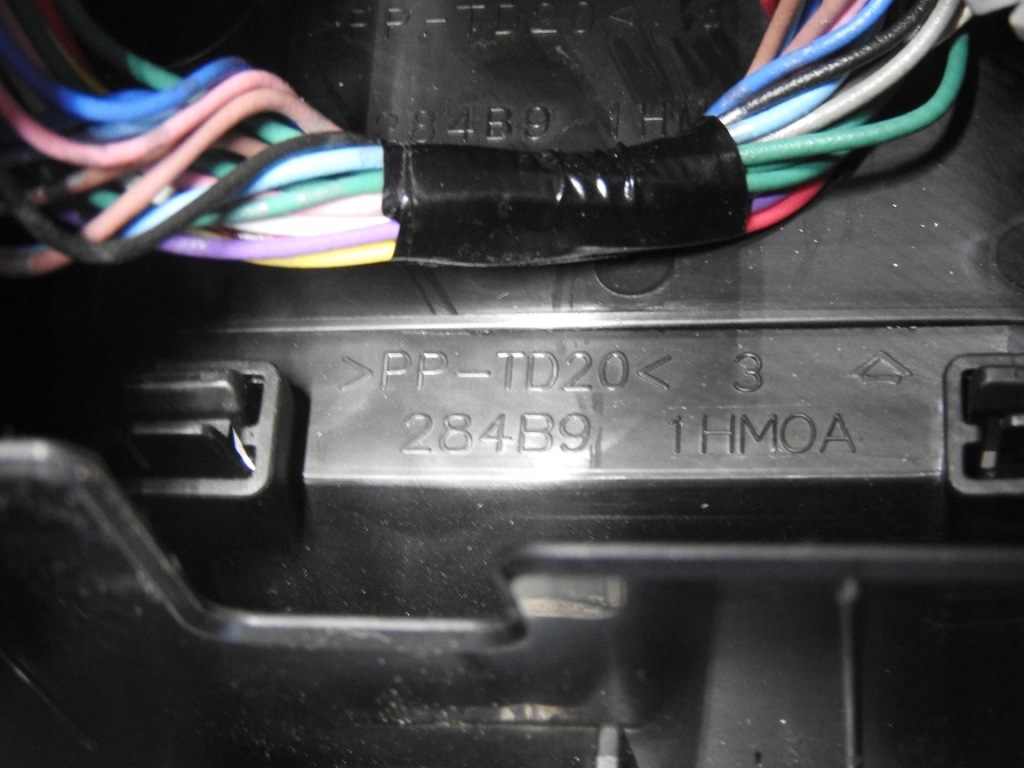 фото №7, Nissan note ii e12 12-16 1.2 dig-s коробка запобіжників 284b9 1hm0a