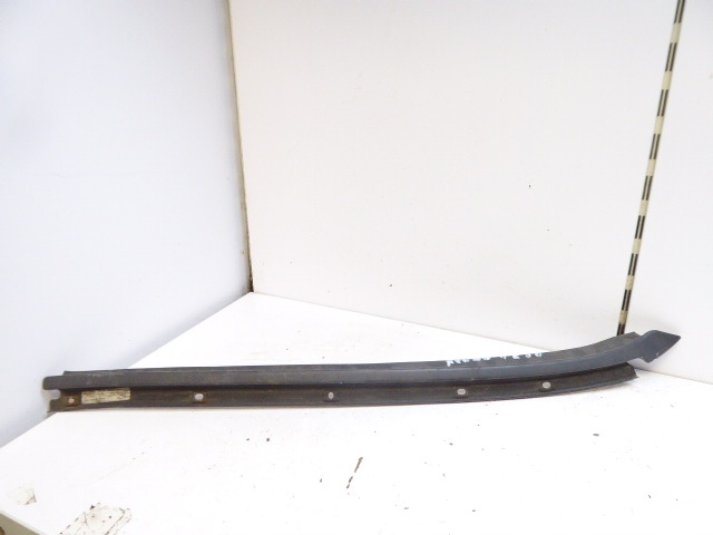 фото №1, Citroen xsara i 97r- молдинг стекло перед правая