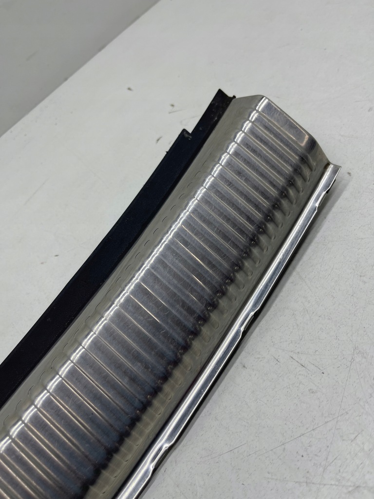 фото №7, Audi a6 c7 avant защита накладка край порог багажника