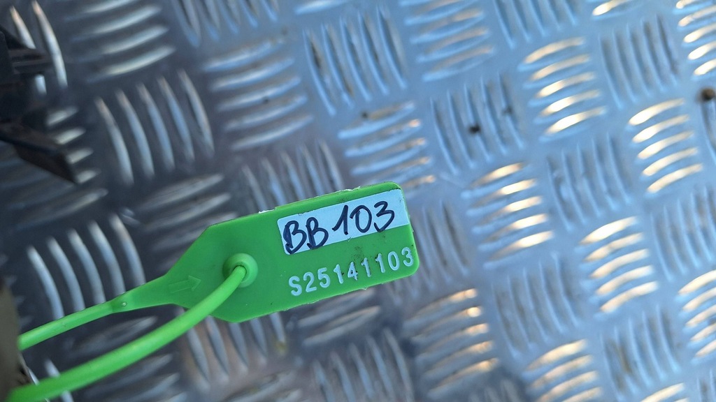 фото №6, Крила перед правий bmw 3 e90 e91 04-