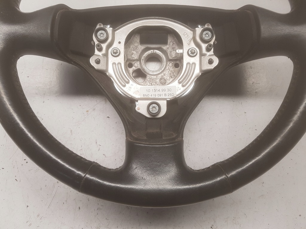 фото №5, Audi tt 8n 98-06r воздуховод кожаный