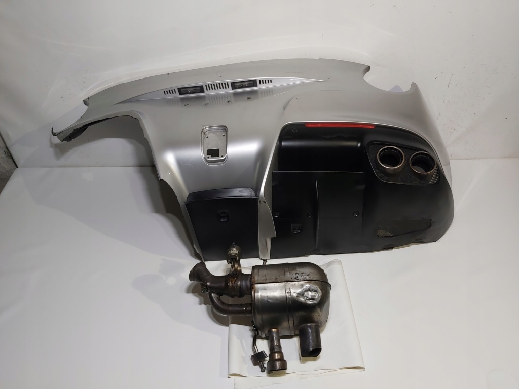 Купить Uszk. бампер выхлоп задний  ferrari f12 berlinetta