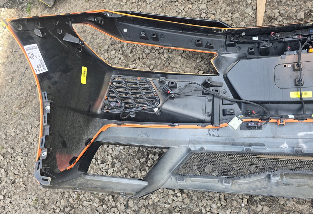 фото №7, Chevrolet corvette c8 бампер задня kompletny