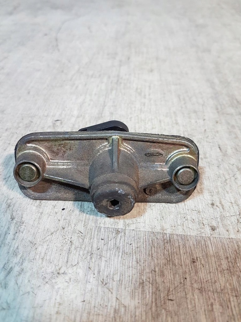 фото №1, Вкладка замка крышки задняя ford mondeo mk3 lift
