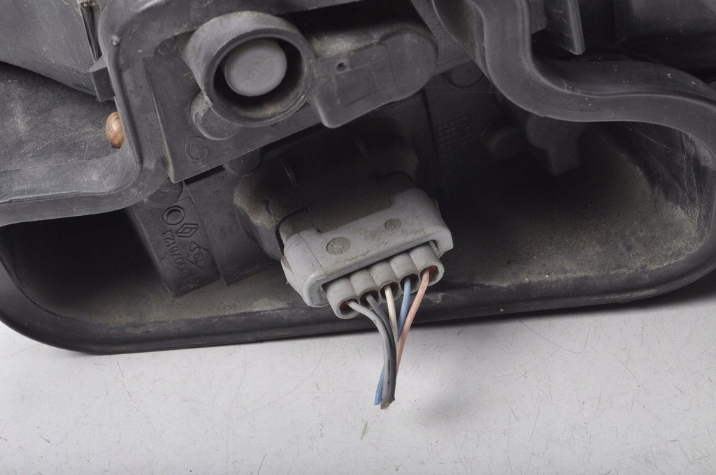 фото №11, Renault megane iii lift лампа левая задняя левый задняя