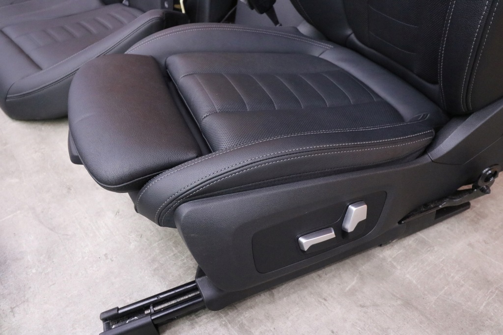 фото №13, Bmw i4 g26 салон сиденья заднее сиденье обшивки туннель m-pakiet вентилируемые подогрев