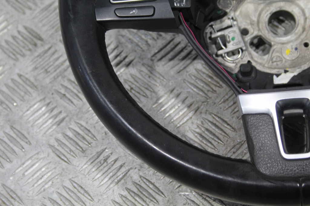 фото №9, Воздуховод мультифункция vw golf vi 6 5k7 cabrio