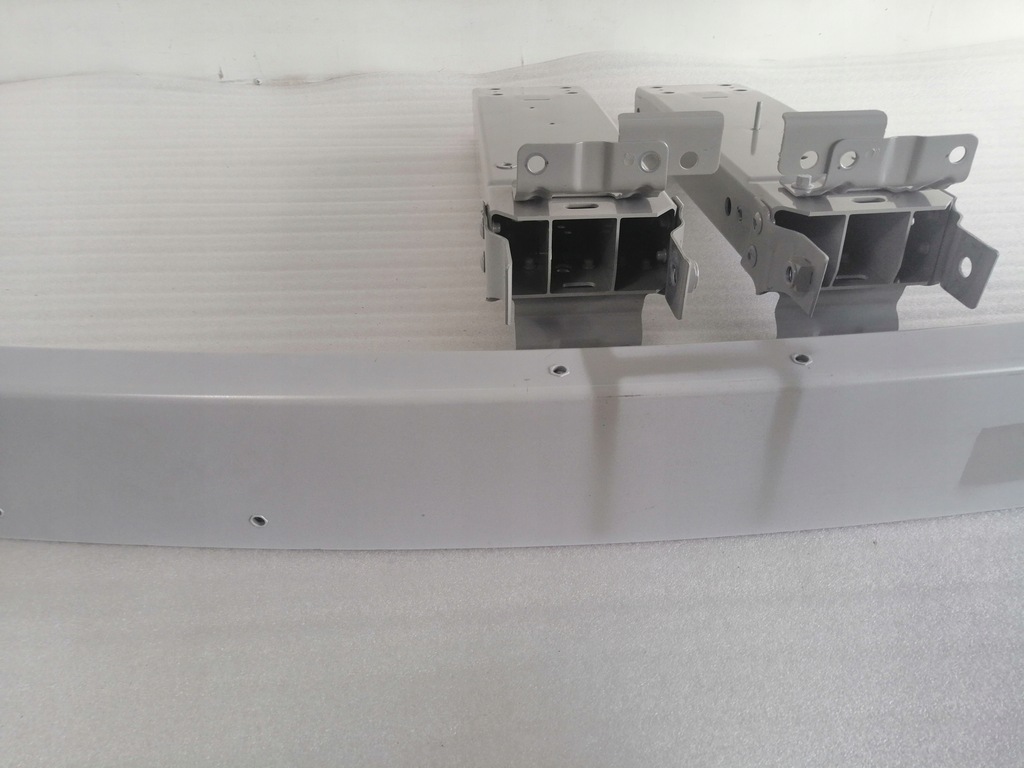 фото №11, Volvo ex30 балка бампера перед