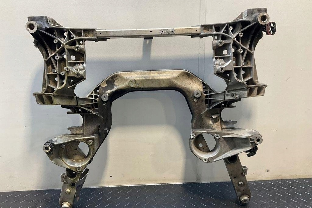 фото №9, Підрамник передні bmw 5 f10 6799321 4.4l бензиновий 2015