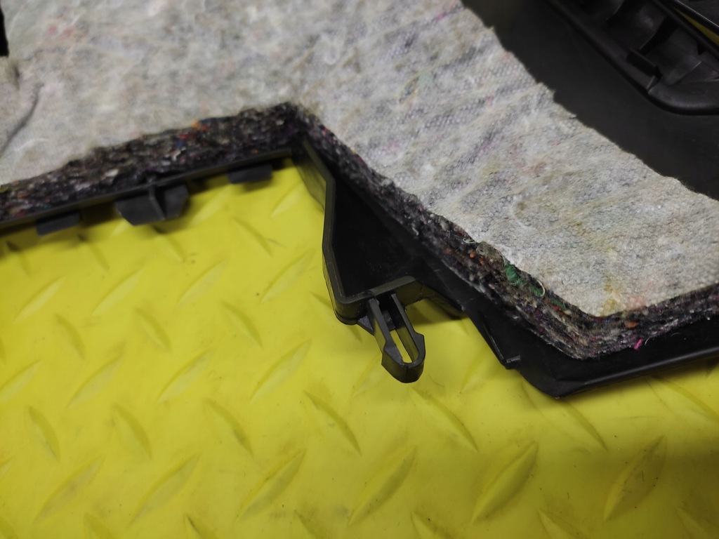 фото №7, Citroen c5 iii sedan захист стійка лівий задня