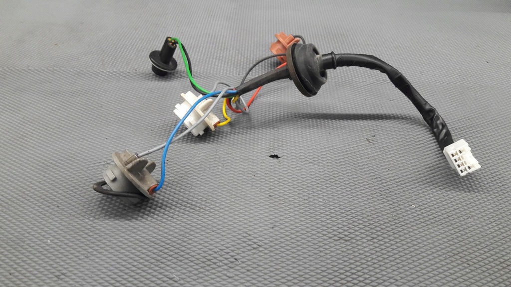 фото №7, Електропроводка лампи правий задня opel karl 17