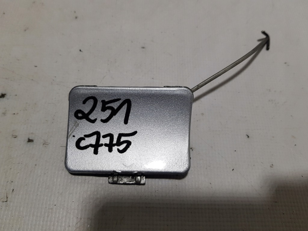 Купить Mercedes w251 заглушка фаркоп бампера задняя 2518850223 c775 775