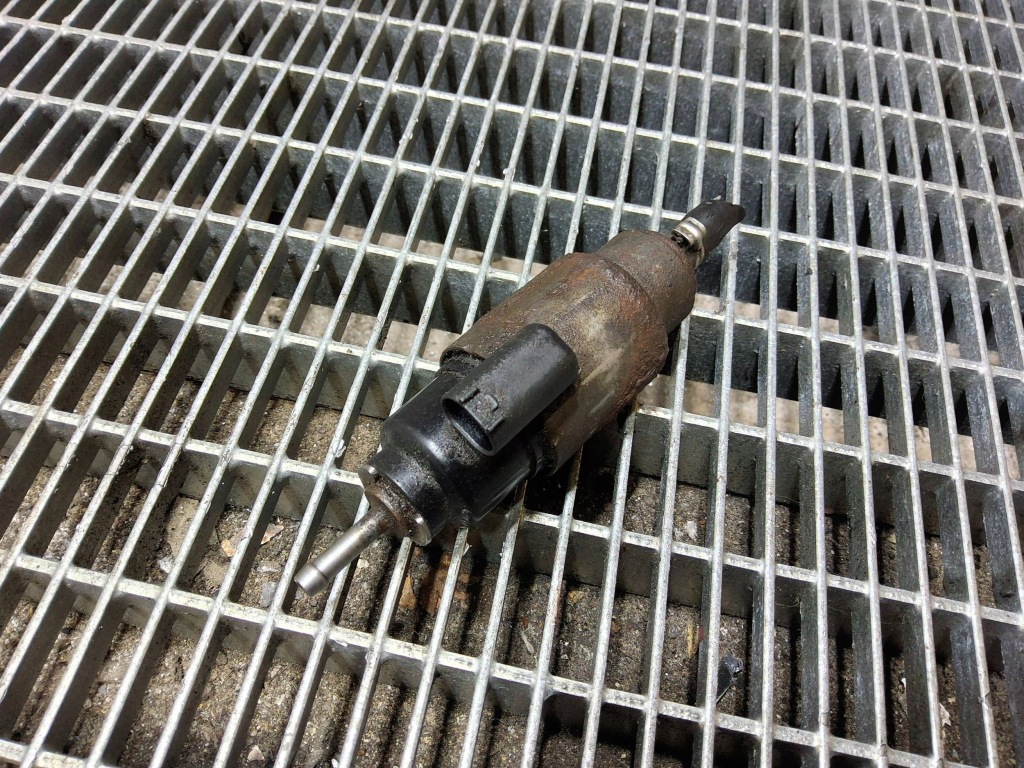 Land rover range rover sport l320 2011 помпа пального webasto Доставка