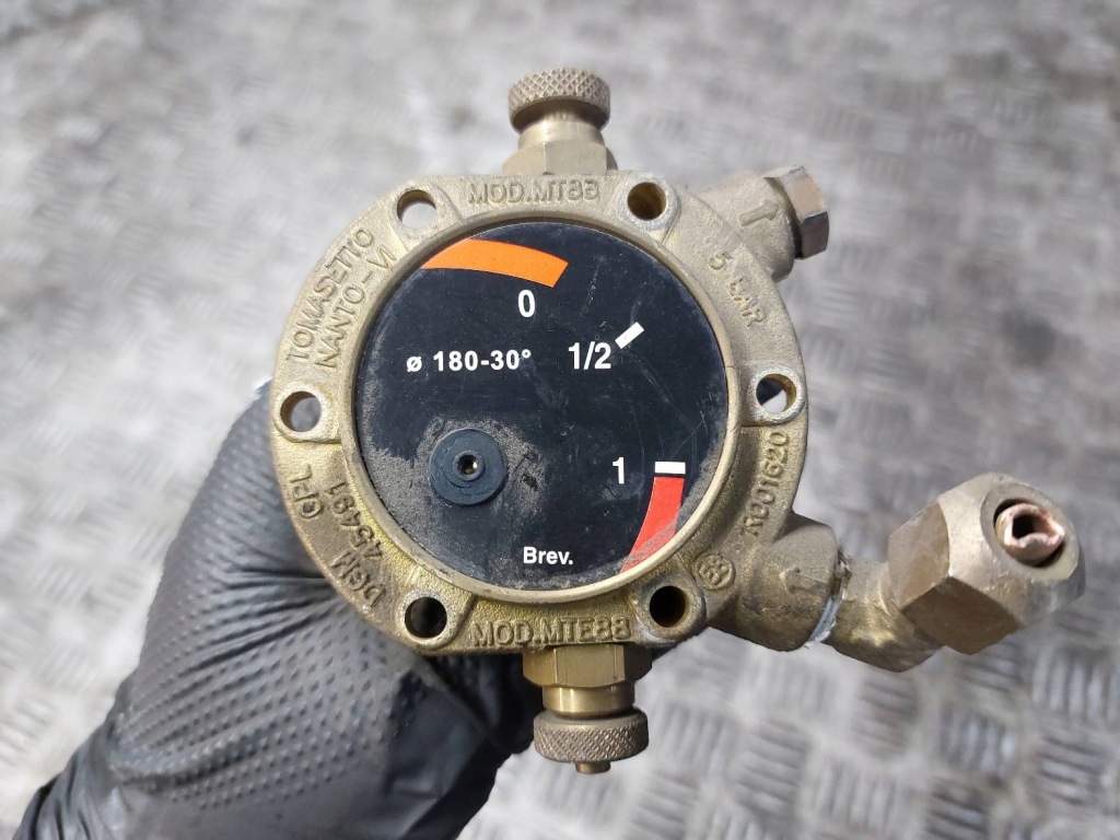 Клапан многоклапанный электроклапан баллон lpg tomasetto 180/30 Цена