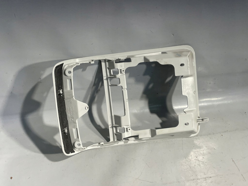 фото №1, Vw passat b6 рамка освещение кабины лампа потолочный 3c0867489c