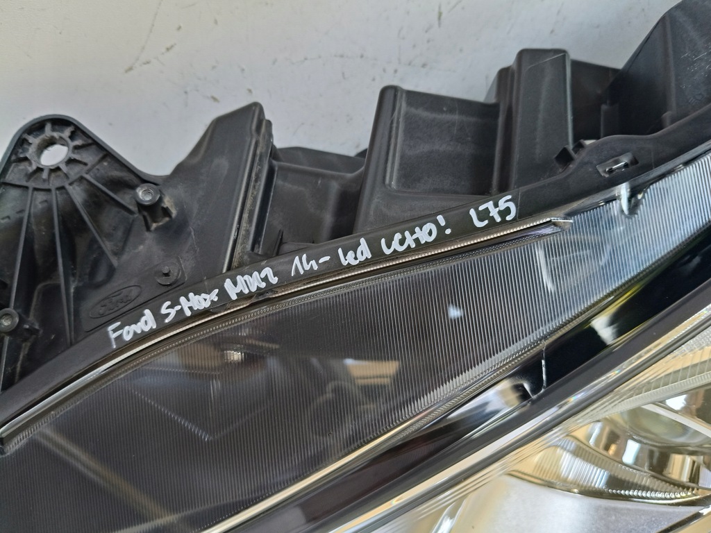 фото №8, Лампа левая фара ford s-max mk2 14- led