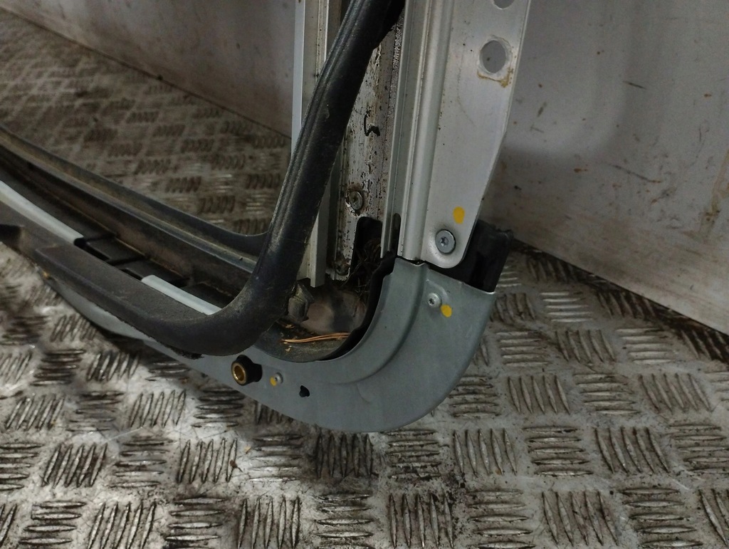 фото №15, Mercedes-benz ml w164 2010 люк комплект