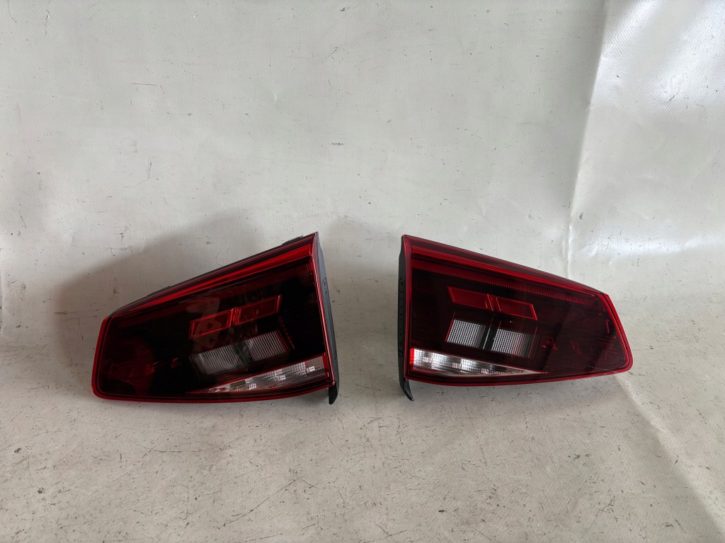 фото №1, Passat b8 лампа w кришка ліва lift kombi 3g9945093k