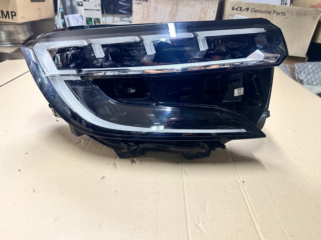 фото №2, Лампа full led renault austral 260103381r