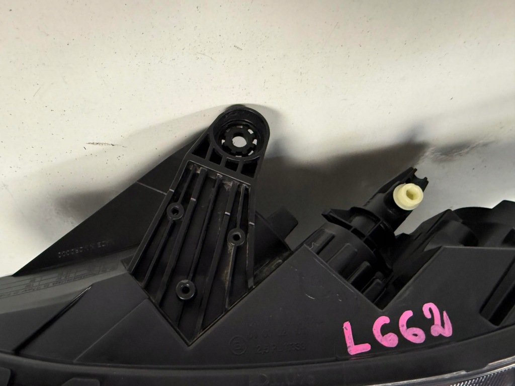 Фара перед передня ліва renault kangoo 3 3 iv 4 2021- + led 260600331r Недорого